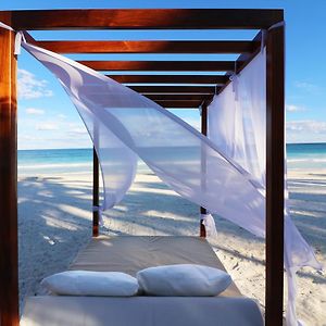 Los Amigos Beach Hotel Boutique